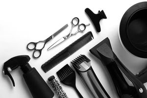 Які інструменти потрібні для перукаря? фото